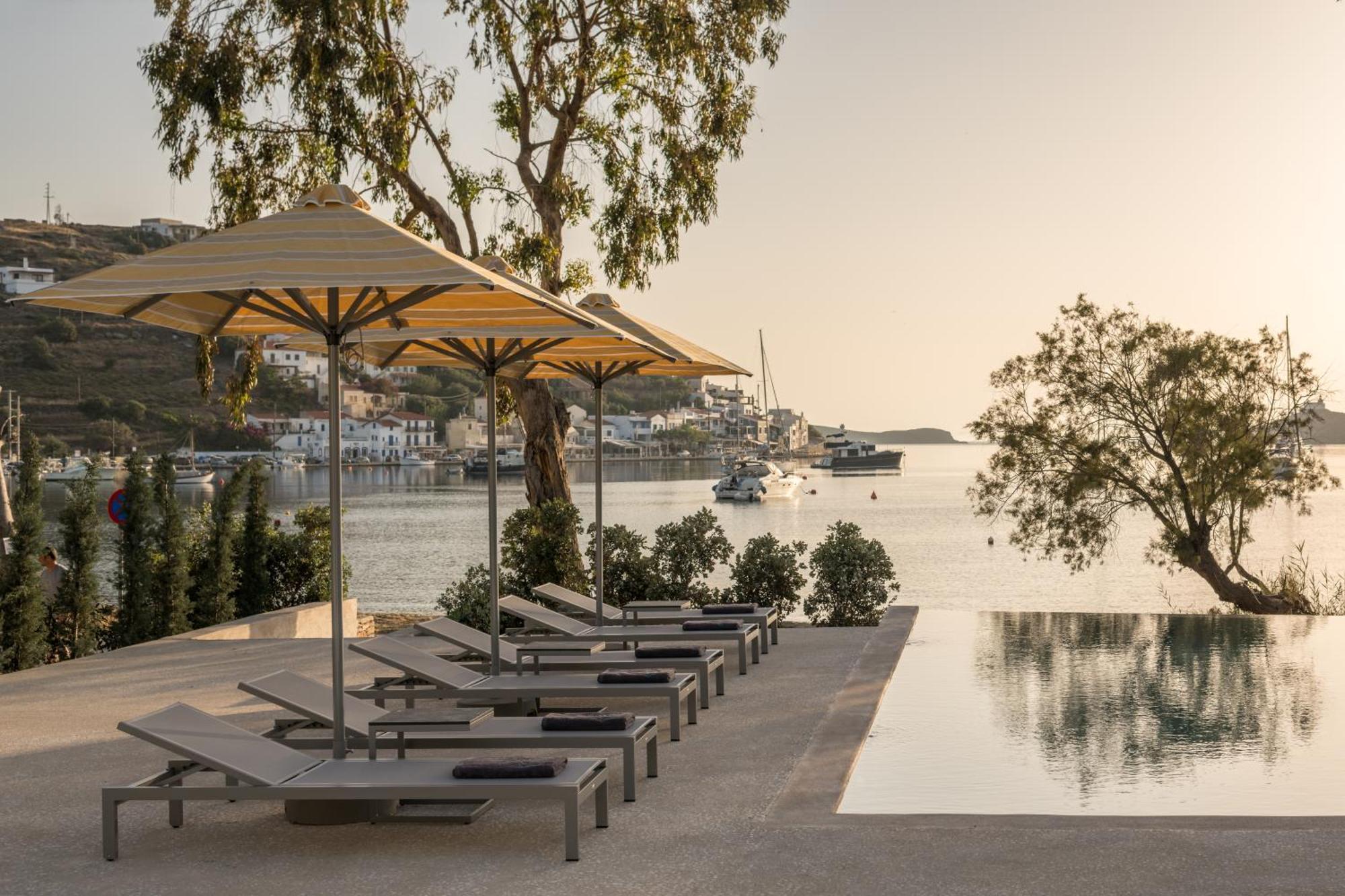 Okeanos Hotel Vourkari Ngoại thất bức ảnh