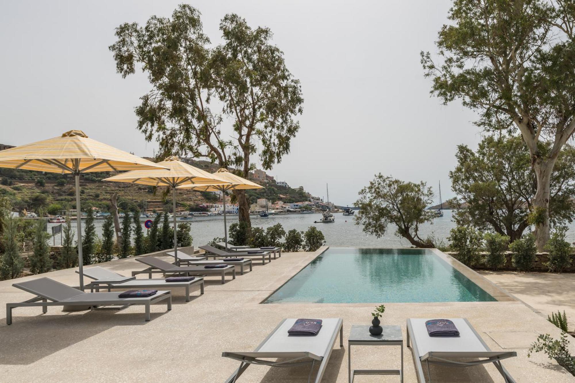 Okeanos Hotel Vourkari Ngoại thất bức ảnh